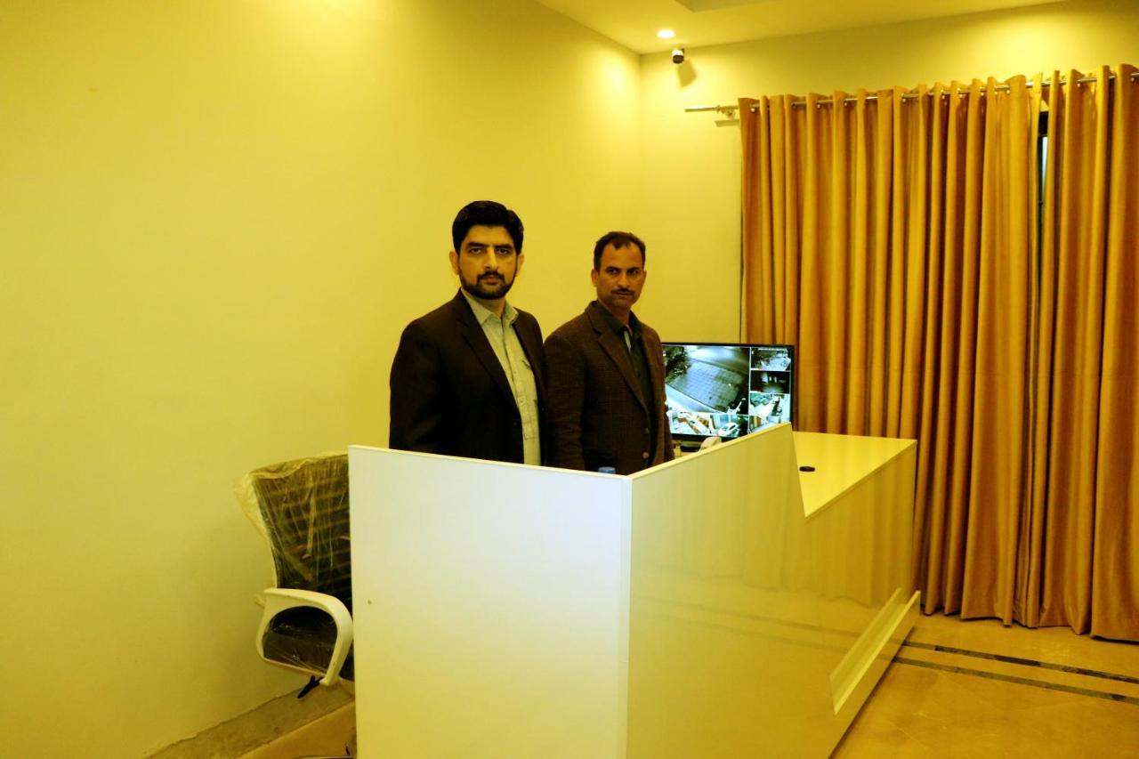 Hayat Grand Guest House Islamabad Exteriör bild